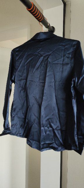 Blusen: NEU Lilly Silk Seidenbluse mit Originalverpackung – Neu und originalverpackt aus Zug von vik_8fdf 1