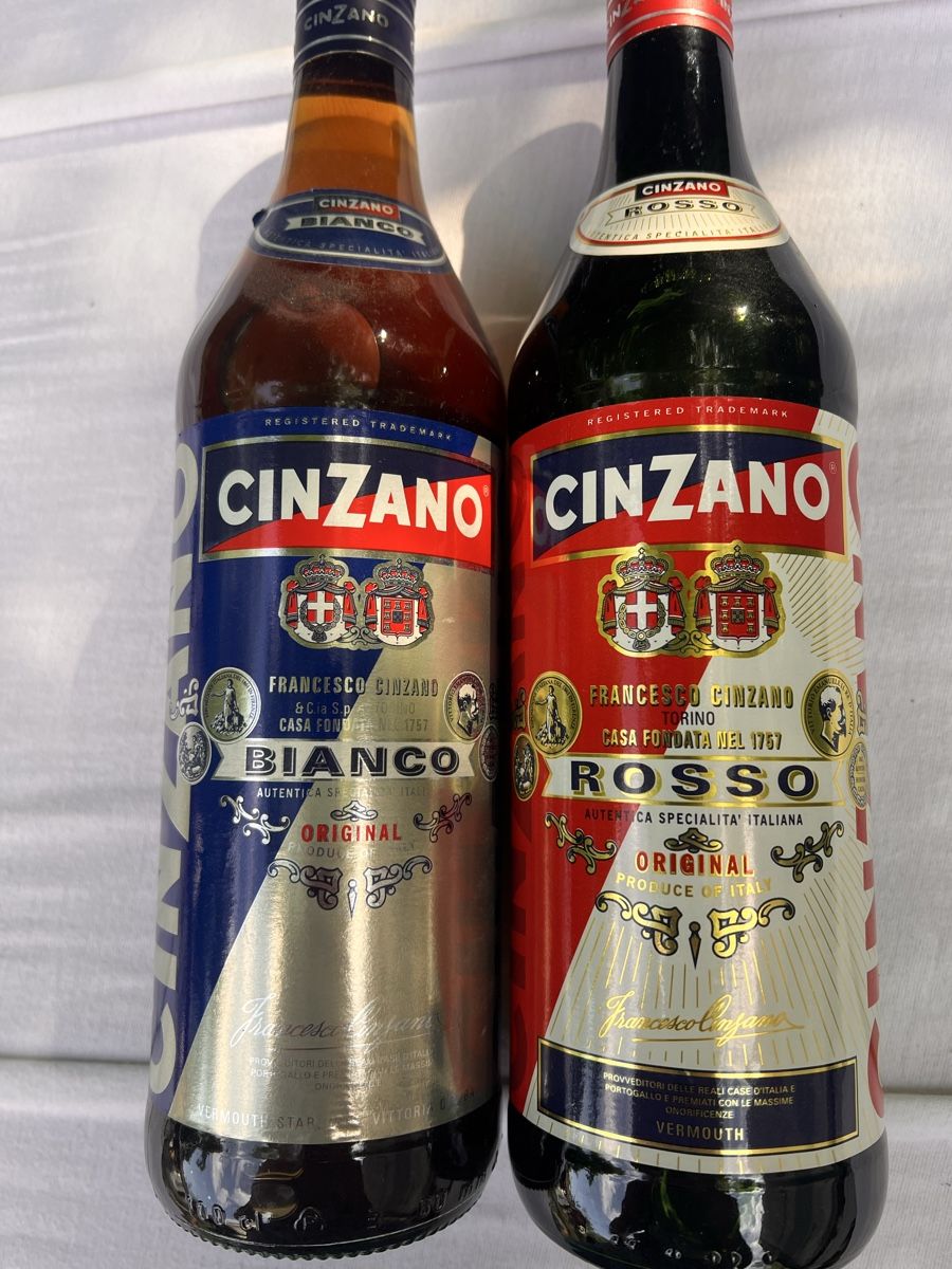 Cinzano Bevande alcoliche: 2x Cinzano ,Bianco & Rosso (61) – Usato da Glattfelden venduto da maa_qcj8 2