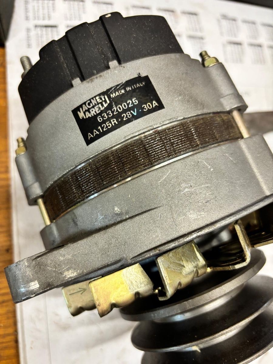 Tutti pezzi di ricambio auto: Alternator – Usato da Mörschwil venduto da tweety9402