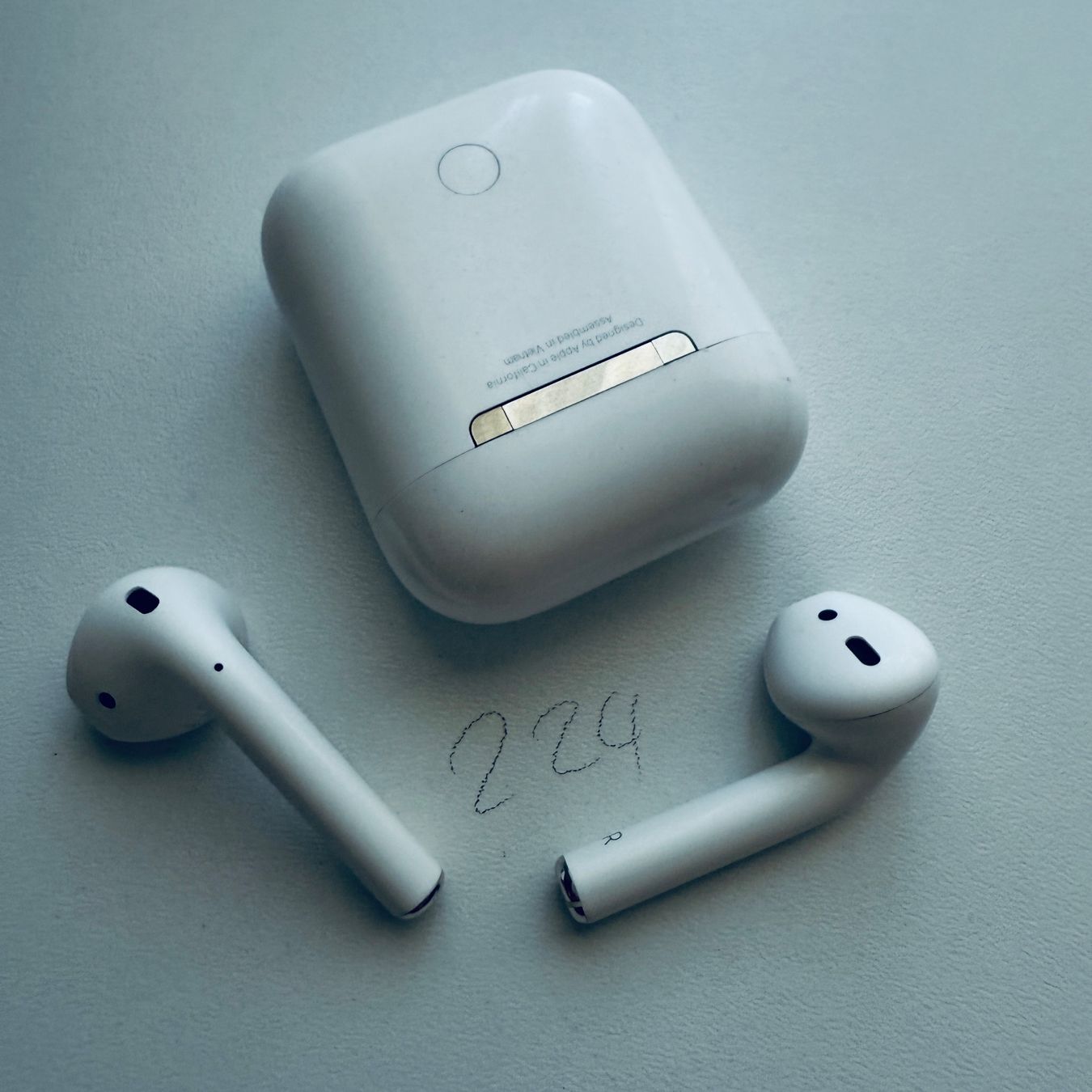 Apple Cuffie: Original Apple AirPods 2 Gen. Wireless Kopfhörer & Case – Usato da Basel venduto da MY.AIRPODS.SHOP 8