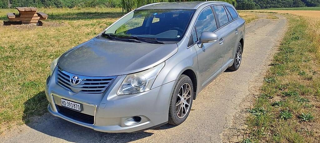 Automobili: Toyota Avensis – Usato da Echallens venduto da rubiko 1