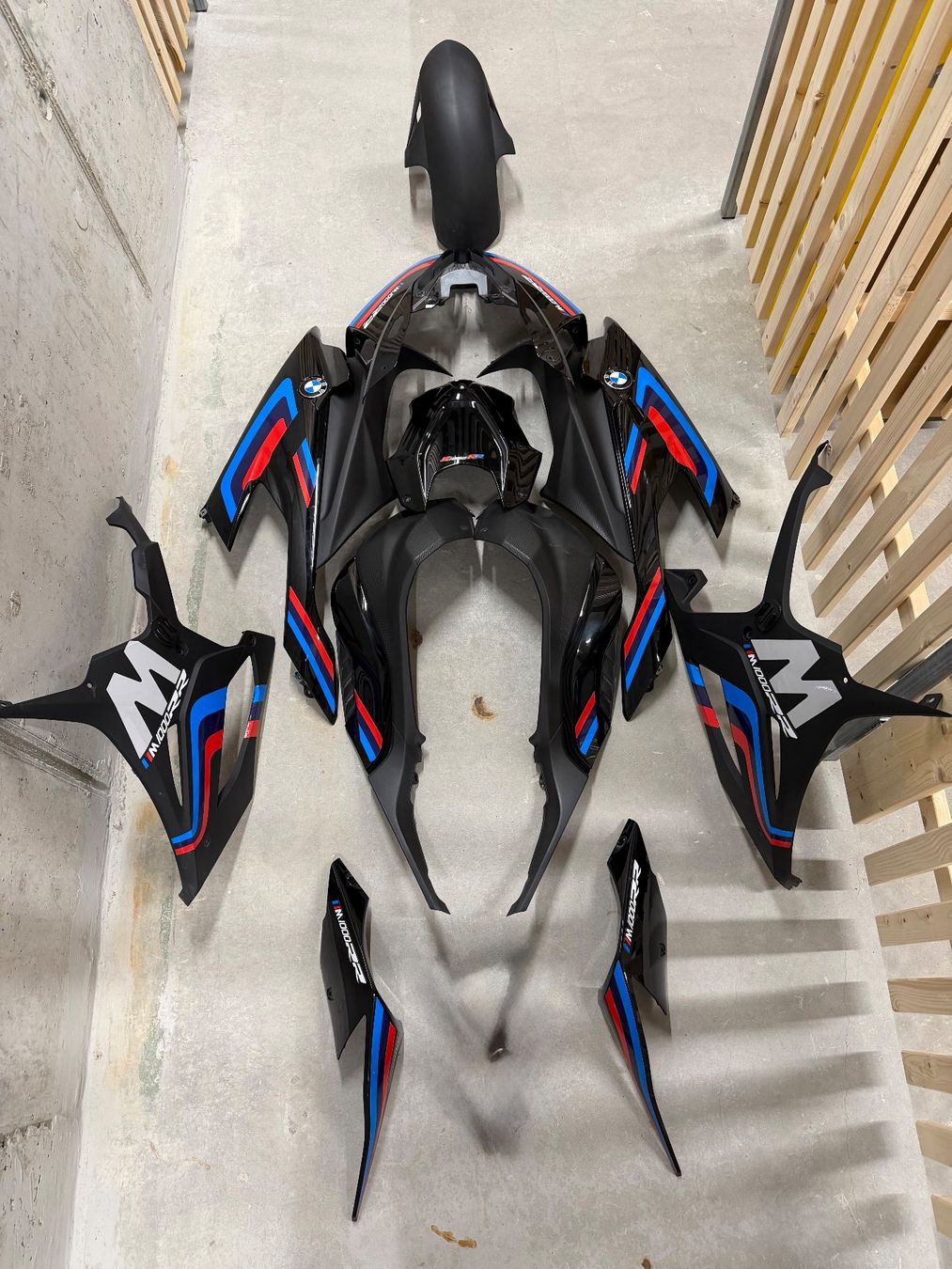 BMW Alle Motorradersatzteile: BMW S1000RR K67 Verkleidung – Gebraucht aus Reichenburg von tonyo01 1
