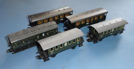 5 Stück Märklin H0 Wagons Personenwagen - guter Zustand