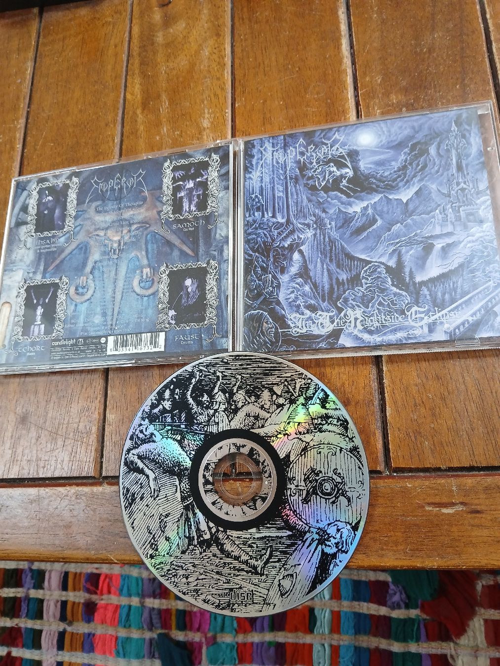 CD: emperor - in the night... – Usato da St-Cergue venduto da VeganWarrior
