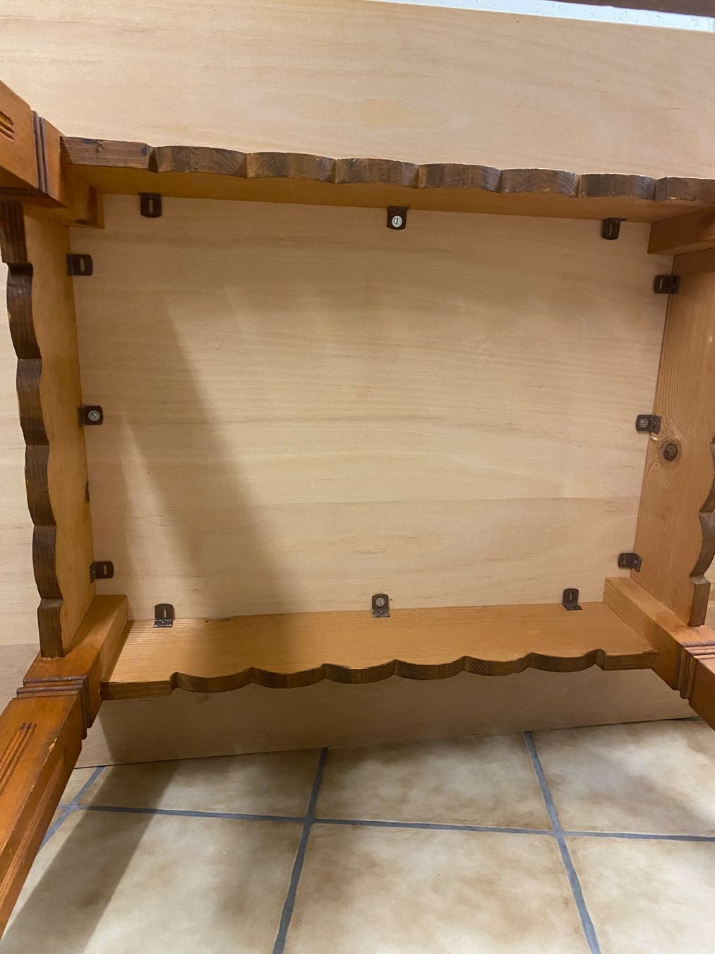 Tables: Holztisch als zusätzliche Abstellfläche oder Basteltisch – D'occasion à Burgdorf par gre_2ftz 5