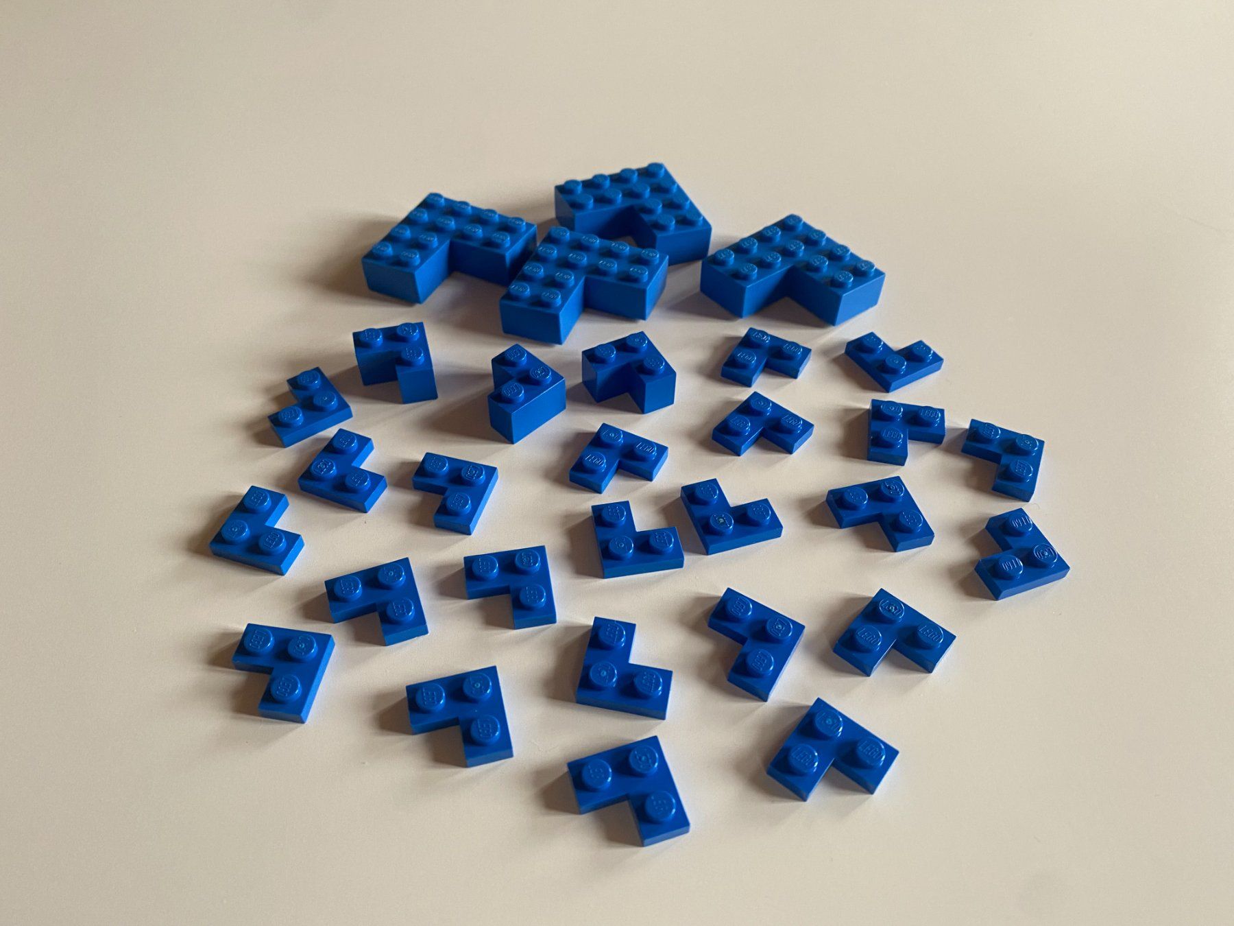 Lego Spielzeuge: LEGO - 30 - BLAUE - ECKEN – Gebraucht aus Gelterkinden von ajdt4