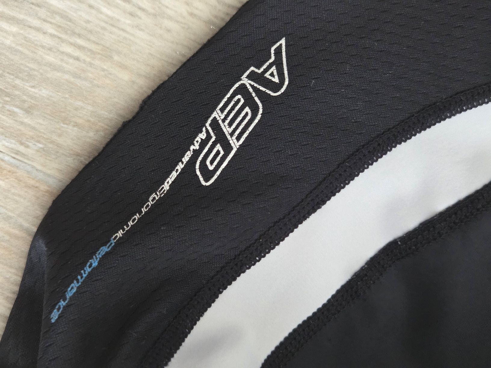 Pantaloni: Trägerhose Velohose Damen Grösse L – Usato da Brugg AG venduto da Kitycity 9