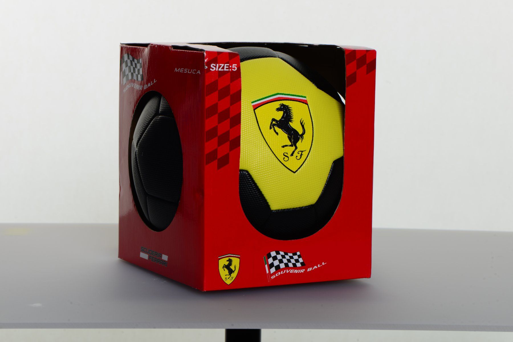 Bälle: Ferrari Fussball schwarz/gelb – Neu und originalverpackt aus Samstagern von gilido01 2