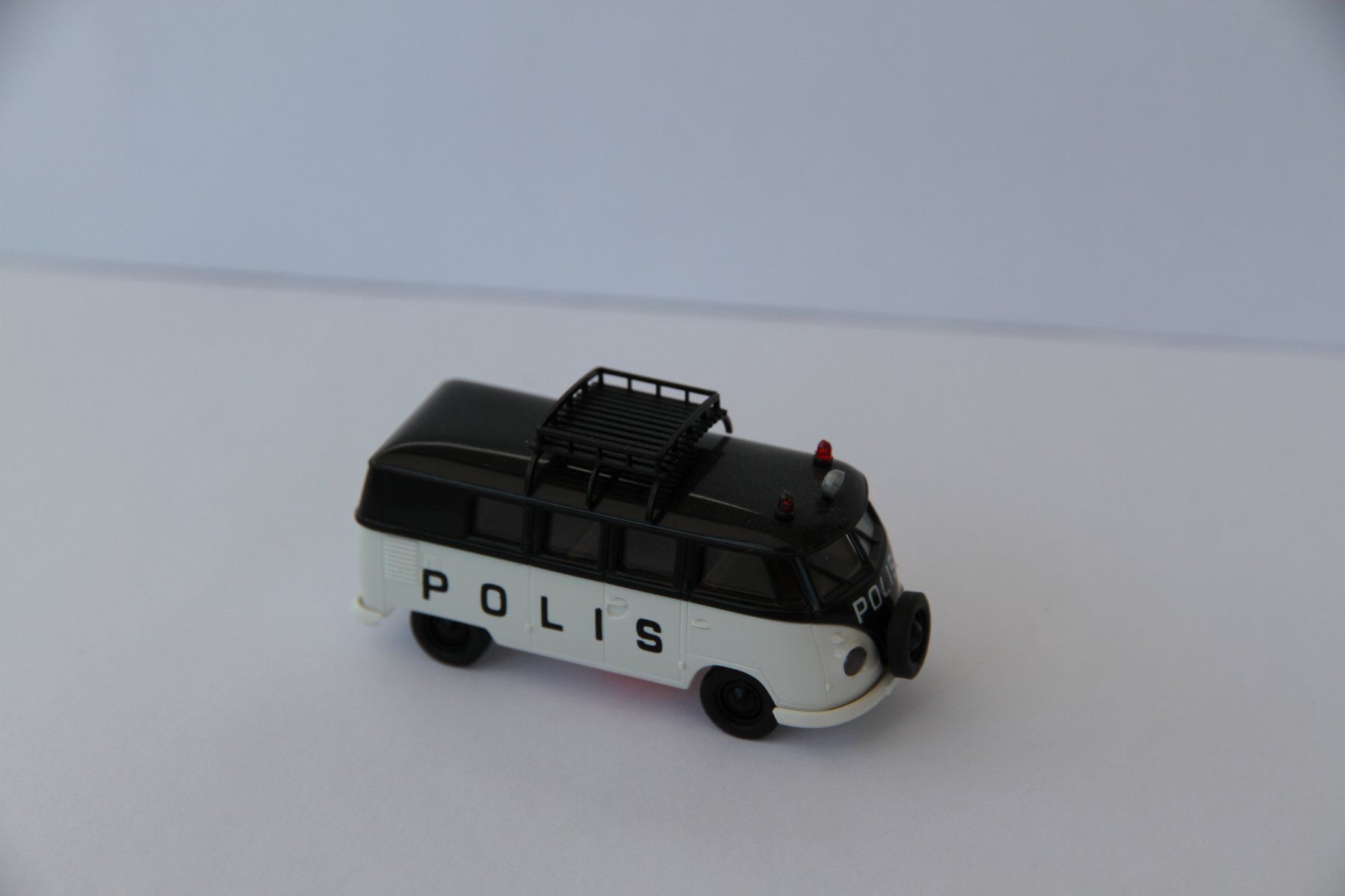 Brekina Modellini d'auto: VW T1, Polis, Brekina, HO – Nuovo (secondo la descrizione) da Nesselnbach venduto da ubourson 2