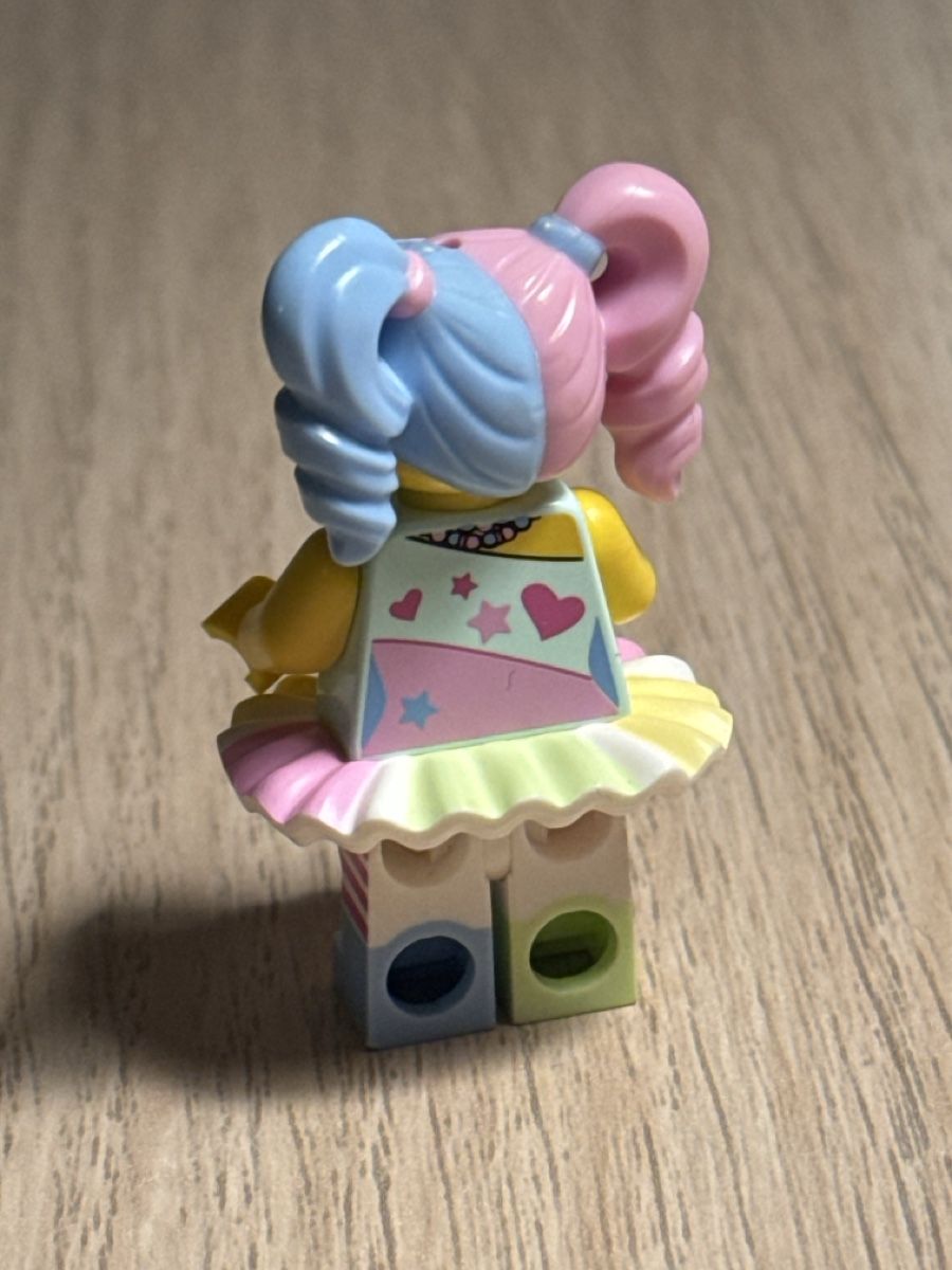 Lego Statuette: Lego Minifigur Mädchen Hello Kitty Fan – Usato da Neuhausen am Rheinfall venduto da mic_m9bp 1