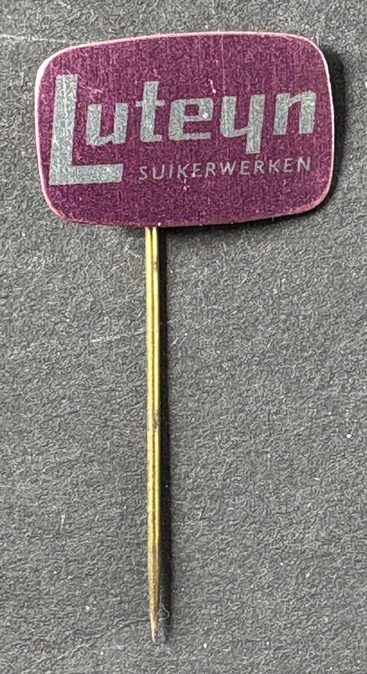 Plaketten & Abzeichen: VINTAGE ANSTECKNADEL – Gebraucht aus Ostermundigen von wini63