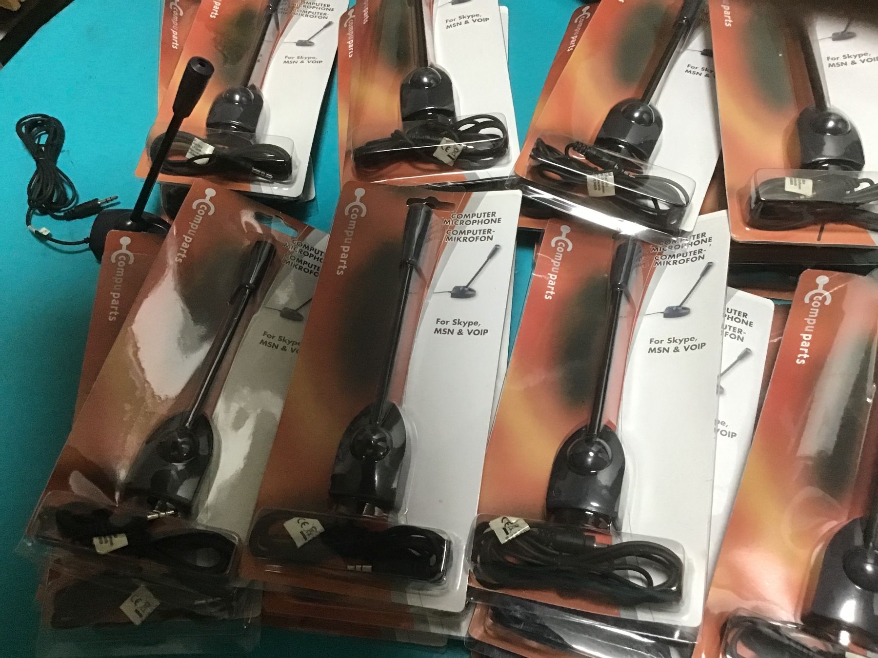 Mikrofone: Lot de 24 microphones – Neu und originalverpackt aus Lausanne von topthai