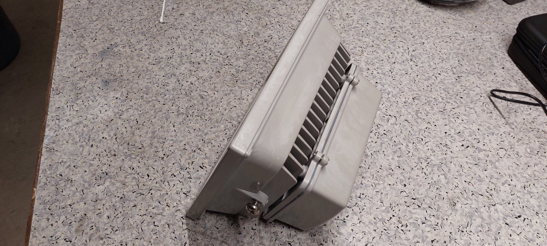 Lampen: Flutlicht Scheinwerfer Strahler 50W 230V~ – Gebraucht aus Hinteregg von Amerizium 1