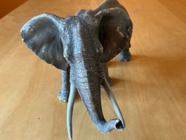 Grosser Elefant von Schleich