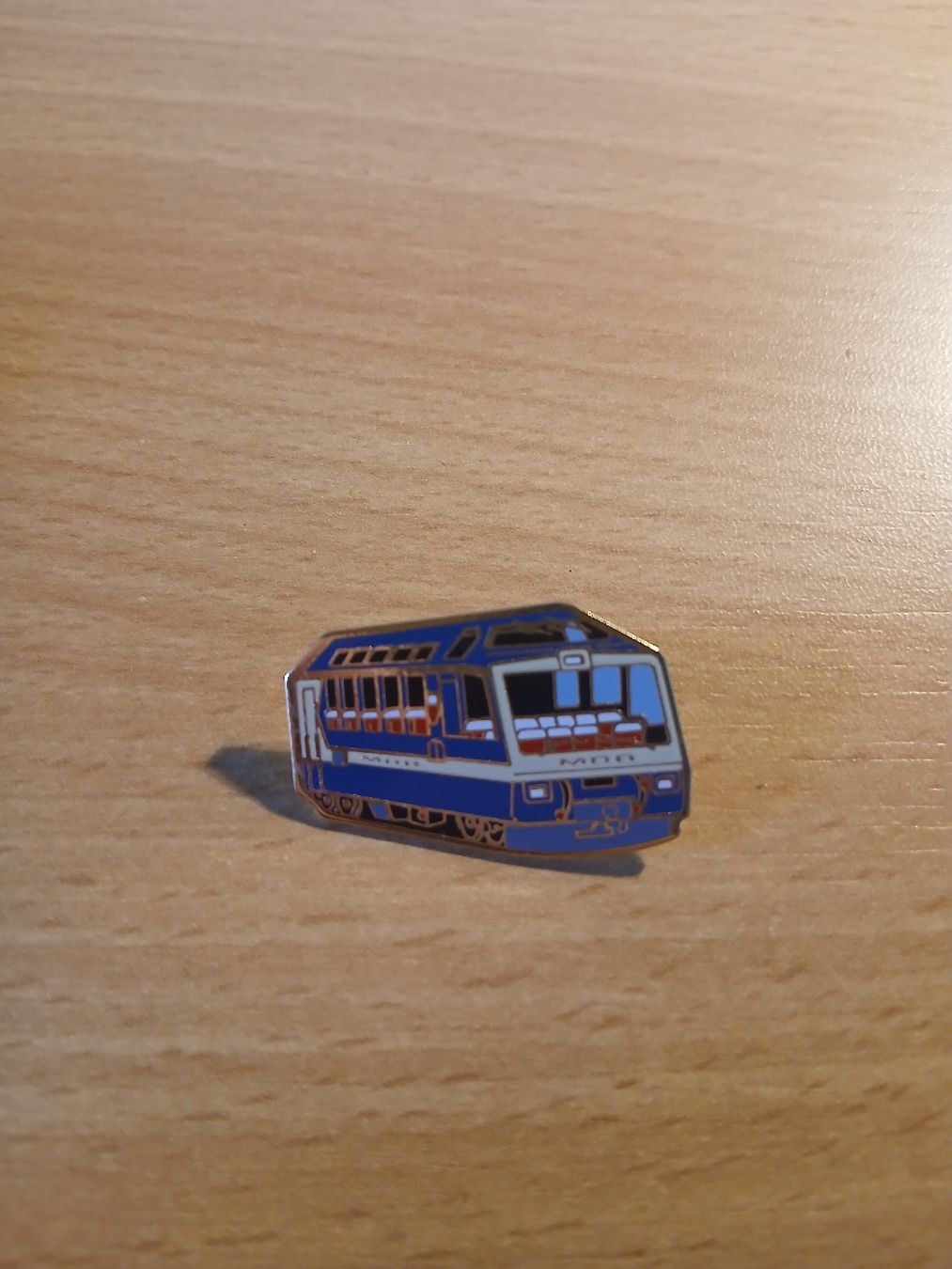 Placchette & Badge: Broche MOB "Super Panoramic Express" Edition limitée 259 p. – Nuovo (secondo la descrizione) da la chaux-de-fonds venduto da Melacora35