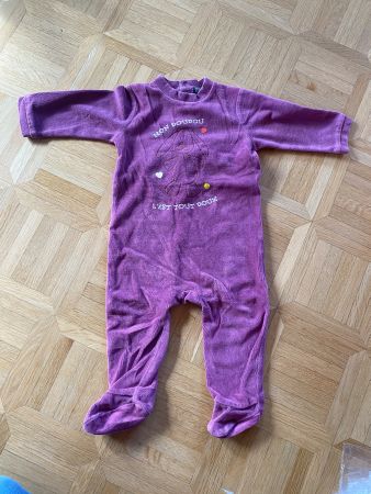 Pyjama ca. Gr. 80 (9M)