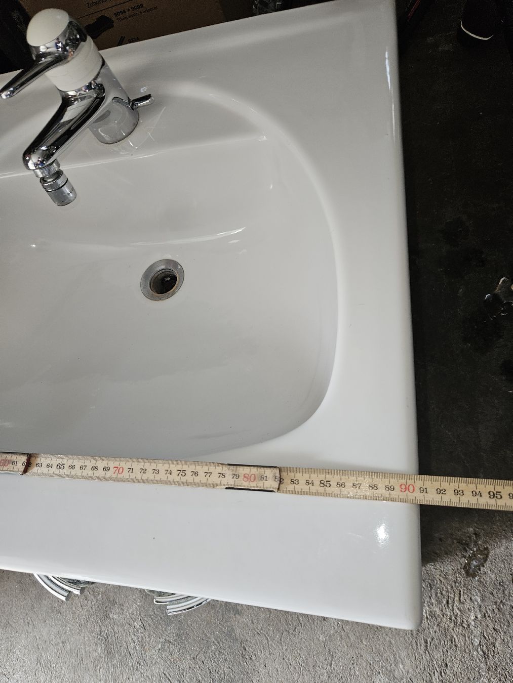 Mobili per bagno: Waschtisch mit Möbel – Usato da Bellach venduto da mas_hqw8 1