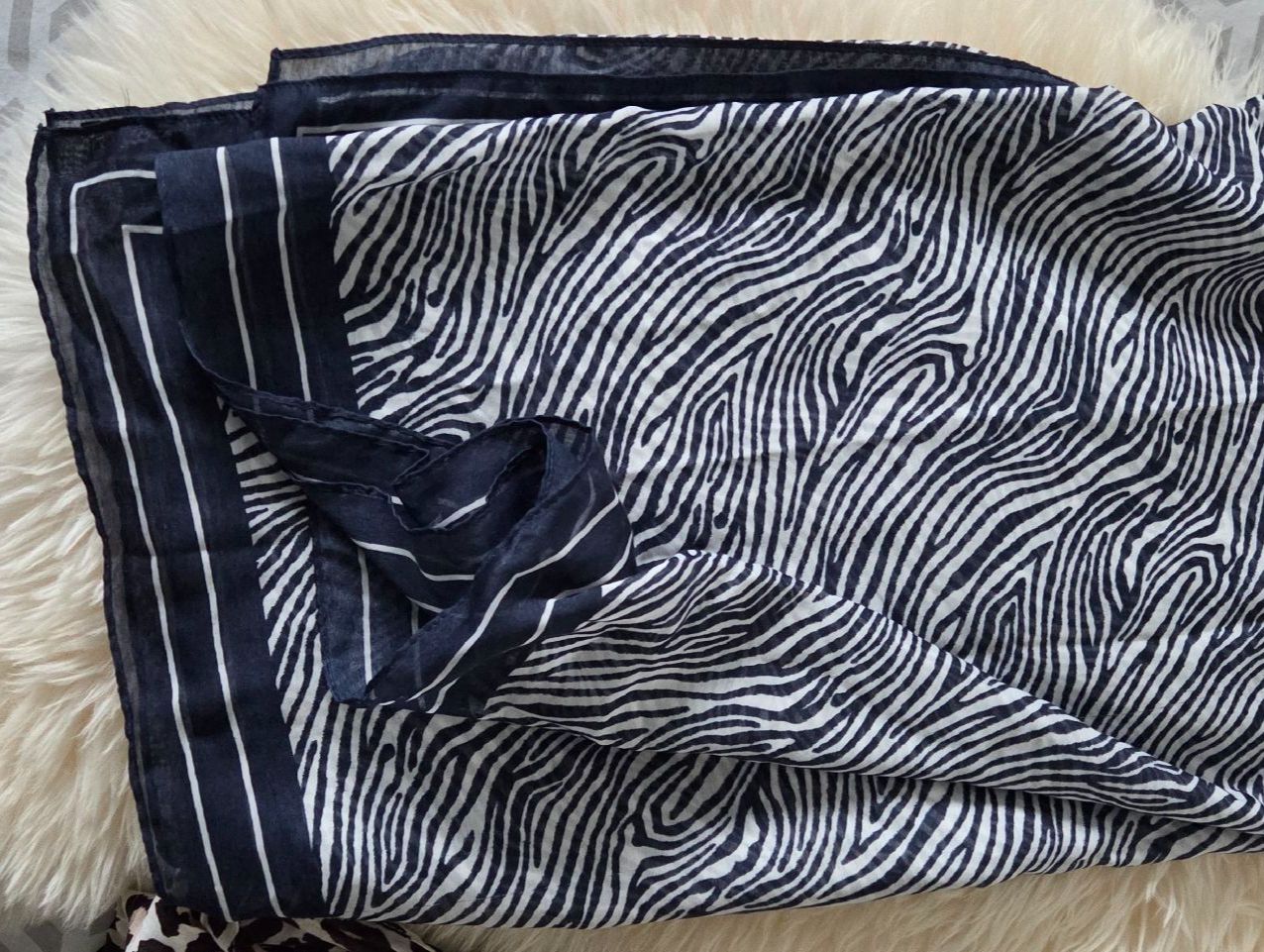 H&M Foulard & Sciarpe: Foulard – Usato da Granges-Paccot venduto da jokko 3