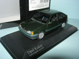 Opel Kadett 1989 grün * Minichamps 1:43