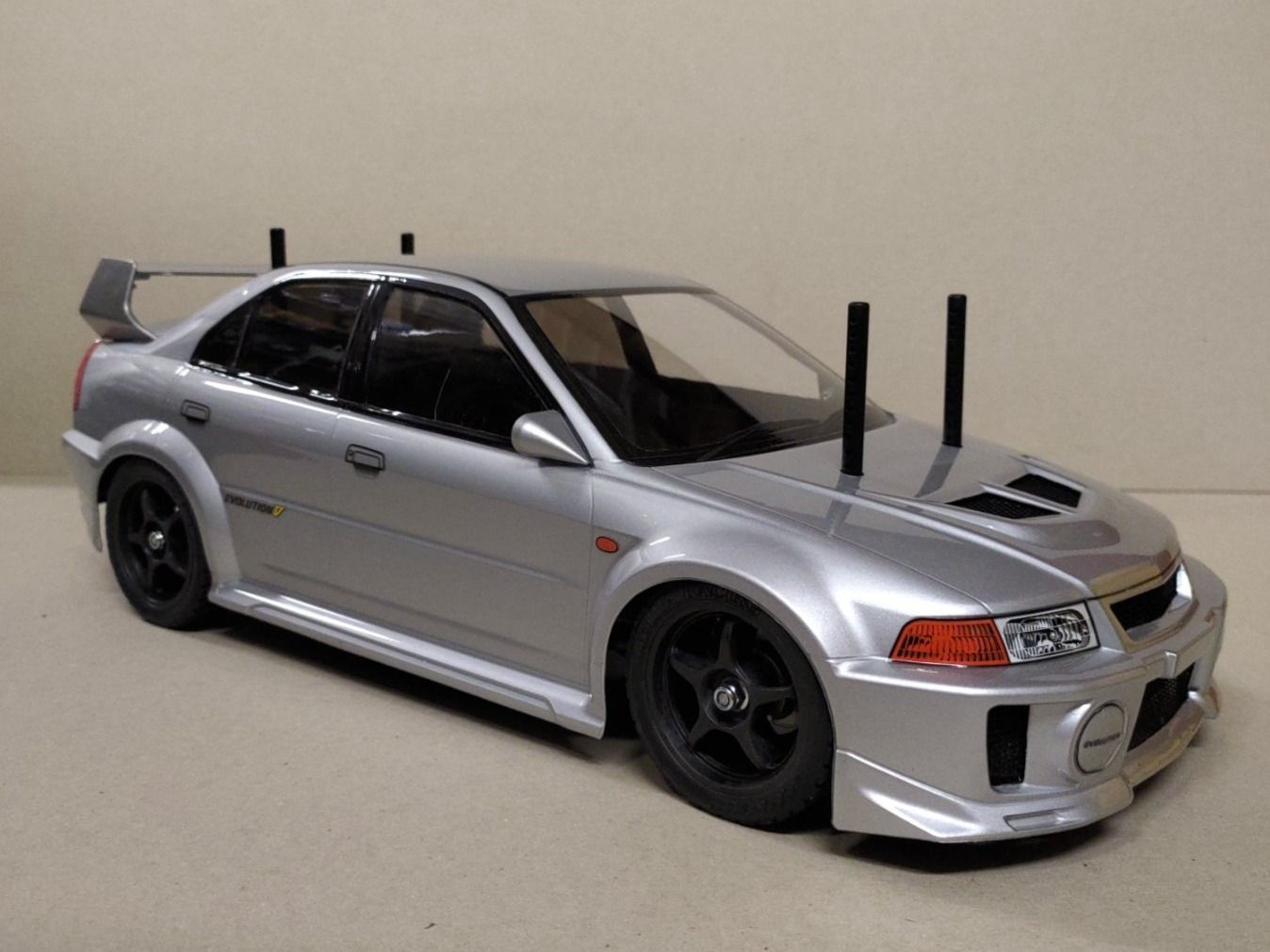 Tamiya Modellismo RC: Tamiya 58713 Mitsubishi Lancer Evo V/TT02 – Nuovo (secondo la descrizione) da Wetzikon ZH venduto da Douglas-MD-11 4