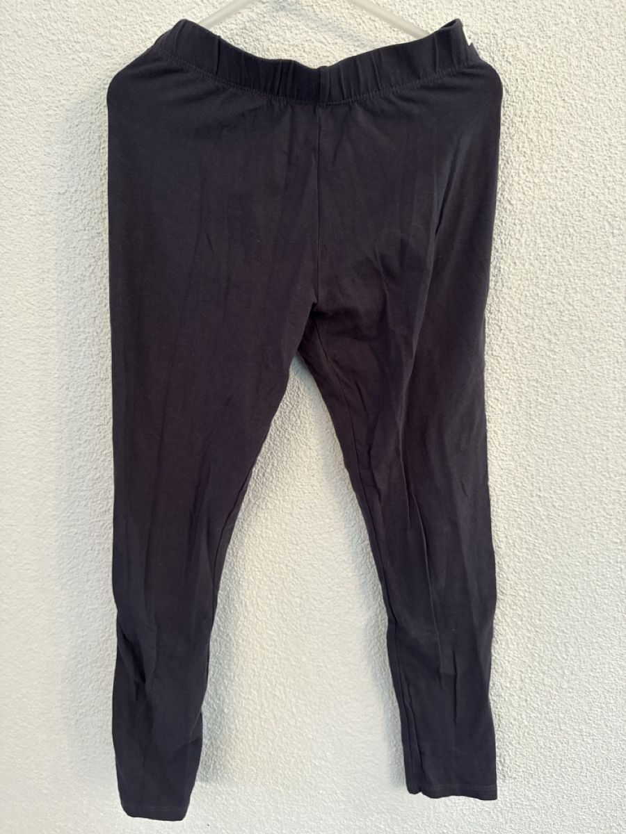 Manor Leggings: Leggings grau Grösse 140 Manor 95% Baumwolle 5% Elast. – Neuf (Voir description) à Freidorf TG par nad_fxh7