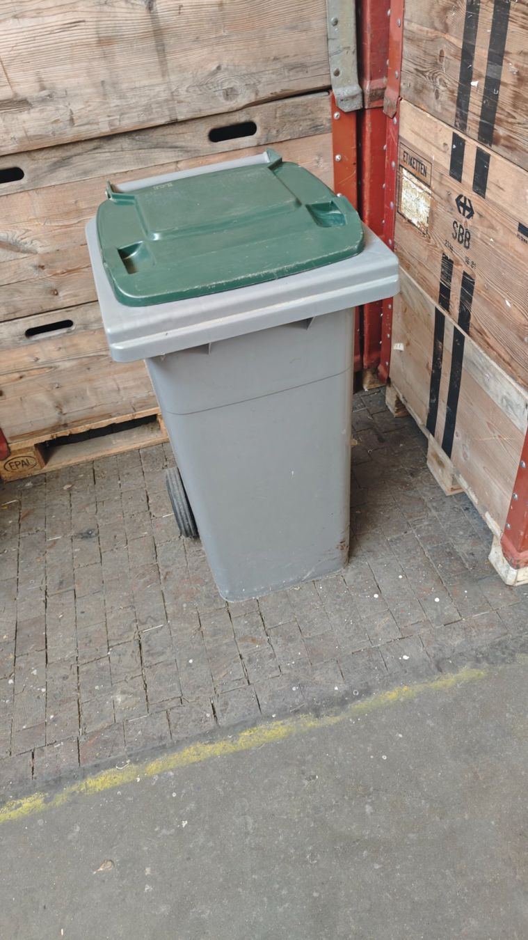 Sonstiges für Büro & Gewerbe: Container – Gebraucht aus Luzern von pilatusshop 1