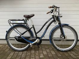 Elegantes Styriette E-Bike–stilvoll, komfortabel mit Macken