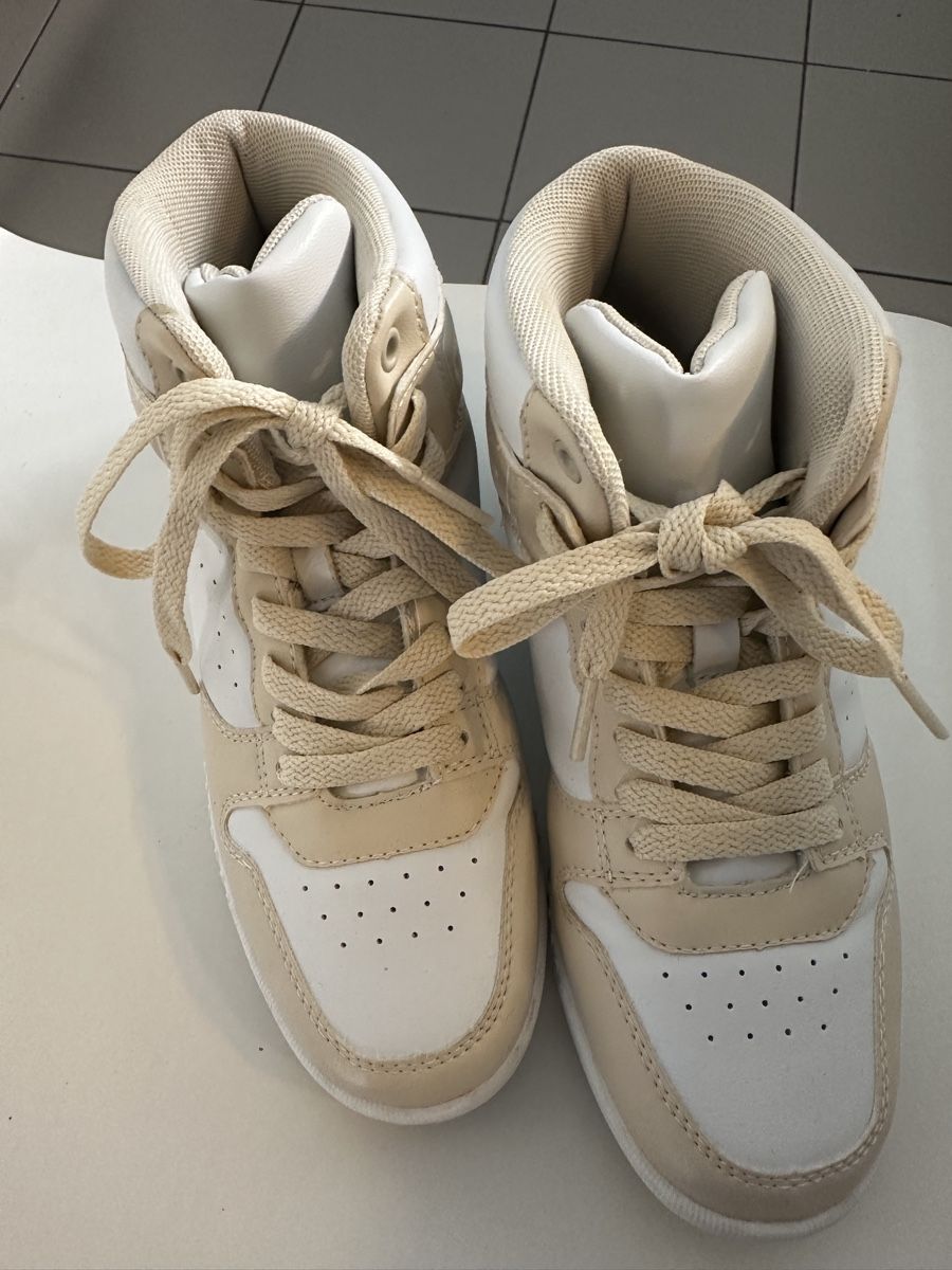 Scarpe da donna: Coole Sneaker Gr.38 👟Schuhe – Usato da Dietlikon venduto da Ss11 1