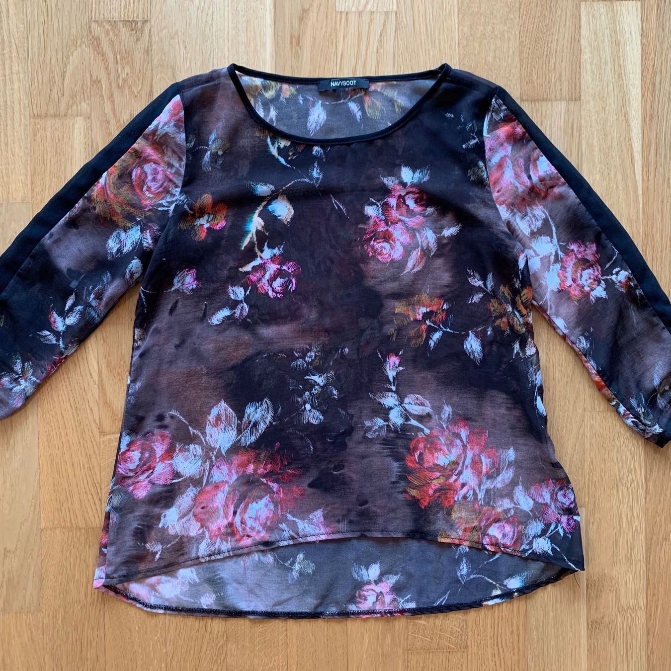 Navyboot Camicette: NAVYBOOT - Bluse - Gr. XS/S – Usato da Ittigen venduto da Fabulous_Fab1 1