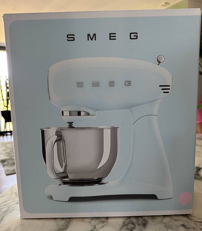 Smeg Küchengeräte: SMEG Küchenmaschine Pink / Neu – Neu und originalverpackt aus Zürich von tanski_m 1