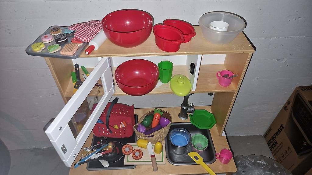 Giocattoli: IKEA Duktig Kinderspielküche Mit vielen Töpfen und Zutaten – Usato da Allschwil venduto da het_w28d