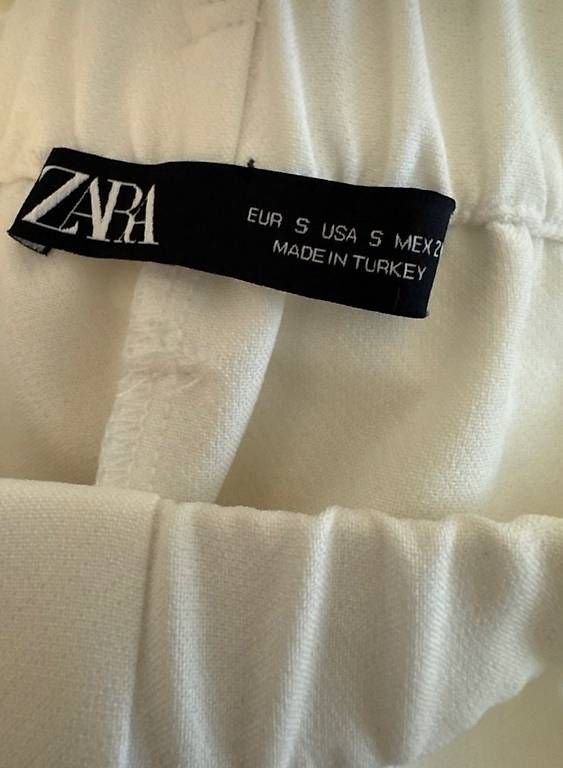 Zara Pantaloni: Zara Hose, creme weiss, Gr. S – Usato da Brüttisellen venduto da Ariana-24 2