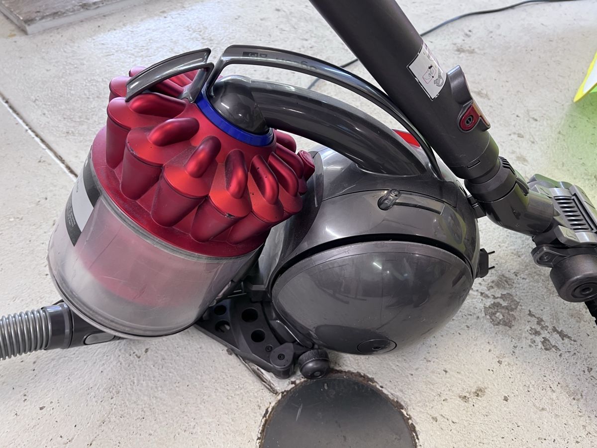 Dyson Aspirapolveri & Accessori: Staubsauger Dyson Ball DC37 Origin Extra (51) – Usato da Glattfelden venduto da brockischweiz 5