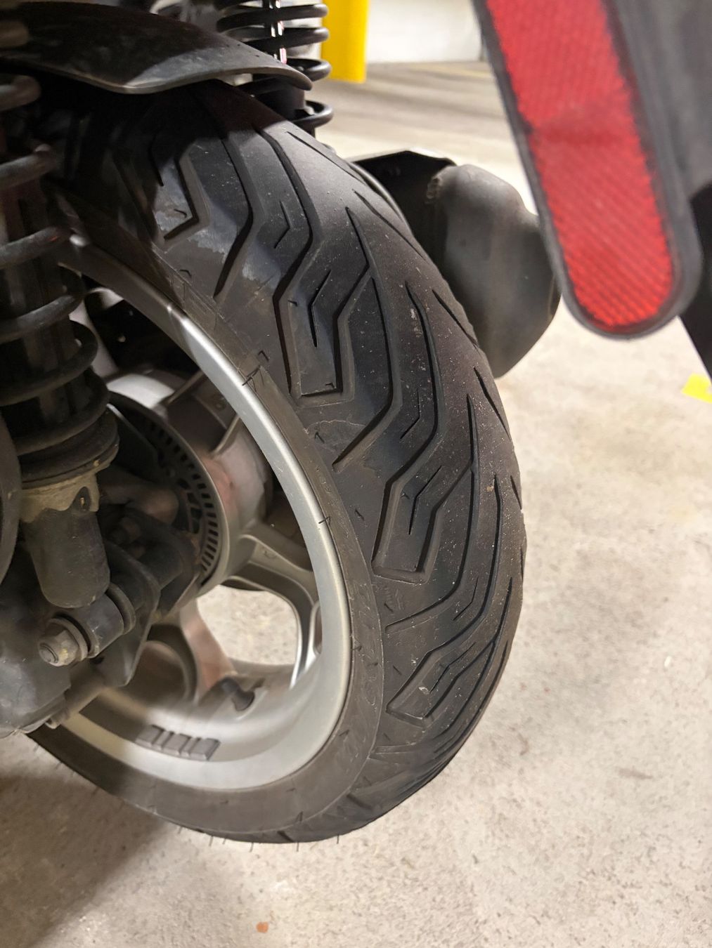 Piaggio A tre ruote: Piaggio MP3 300cc LT ABS – Usato da Adliswil venduto da aleinzola 5