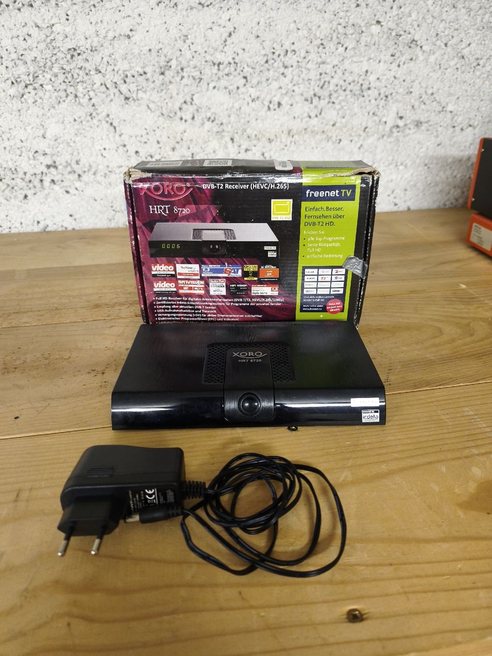 Ricevitori: DVB T2 Receiver Xoro – Usato da Gontenschwil venduto da Jeepli1970