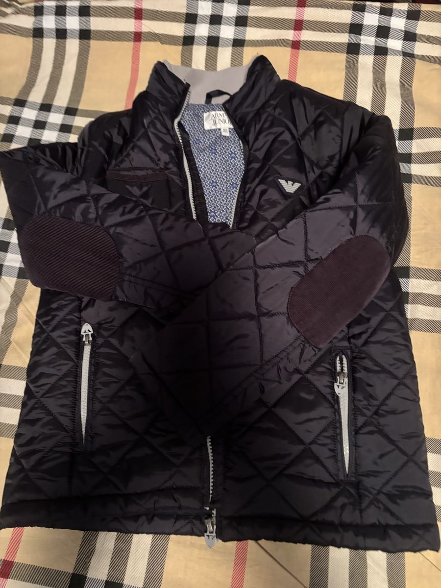 Giacche & Cappotti: Armani Junior Steppjacke, Gr. 10A, Top Zustand! – Usato da Rüti ZH venduto da Crystal_Bloom 3