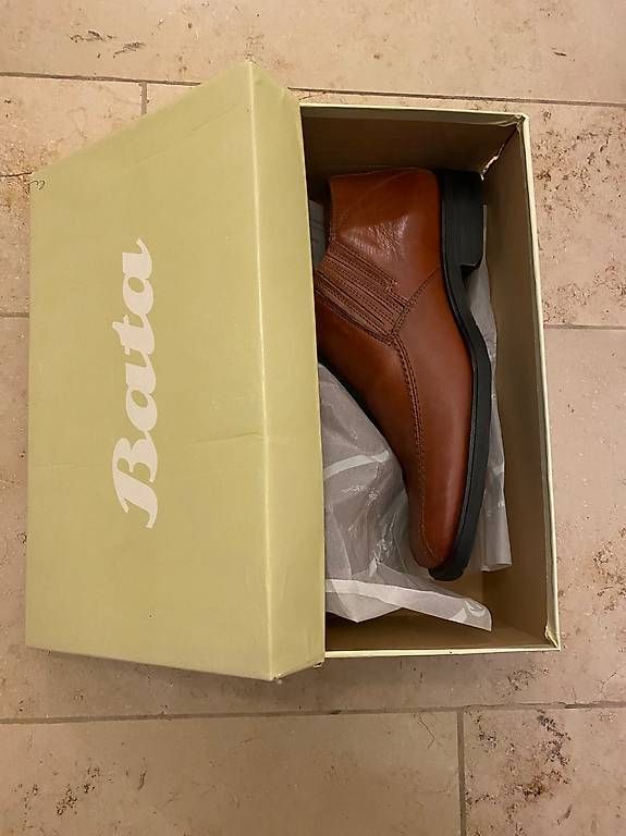 Scarpe da uomo: Bata Schuhe – Usato da Oberentfelden venduto da Aidan1981