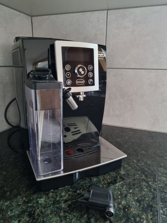 De'Longhi Kaffeevollautomat mit Milchaufschäumer