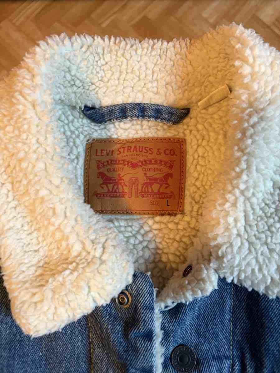 Levi's Giacche: Levi Strauss Jeansjacke mit Teddyfutter Grösse L – Nuovo (secondo la descrizione) da Solothurn venduto da Maercu77 1