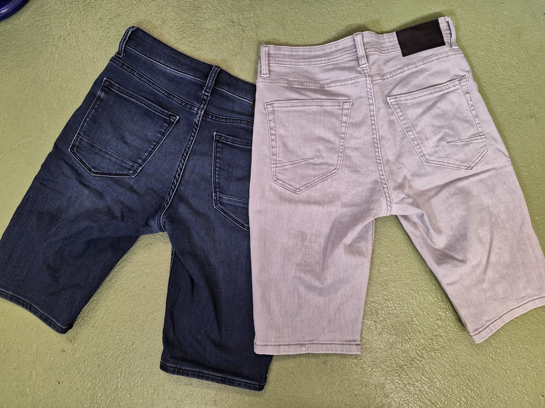 C&A Jeans: 2 Jeans Shorts – Usato da Niederglatt ZH venduto da Bobsli 2