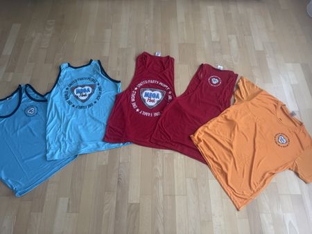 Mega Park Mallorca T-Shirt / NEU / Sommer Sale!