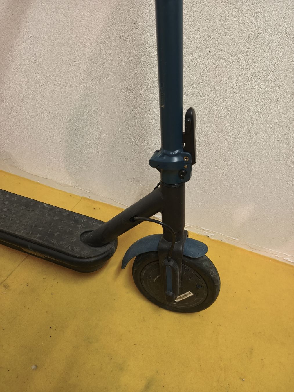 Scooters: SOFLOW E-Scooter – funktioniert, vermutlich Sensorfehler  – Defekt aus Chur von tun_dy8m 3