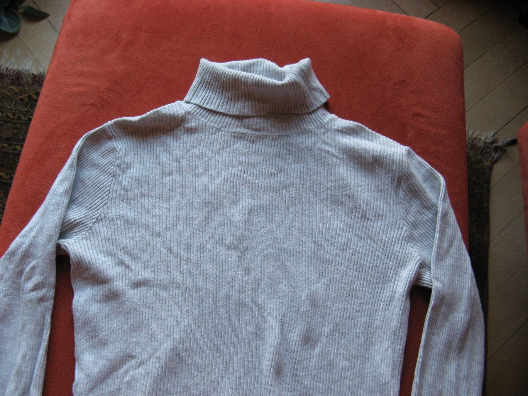 Brandy Melville Maglioni & Felpe: Rollkragenpulli Brandy Melville Gr. M beige – Usato da Zürich venduto da apil 1