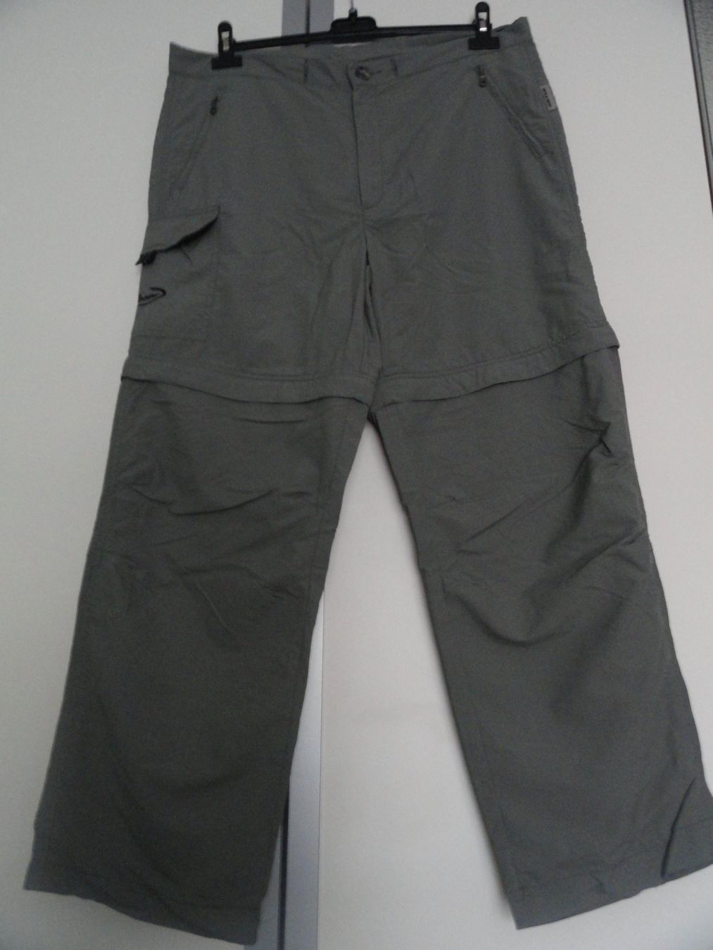 Mammut Pantaloni: 3/4 MAMMUT HOSE GR. 44 *** – Nuovo (secondo la descrizione) da Uetendorf venduto da bibibop