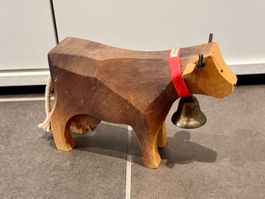 Alte / ältere geschnitzte Holzkuh Kuh Holz
