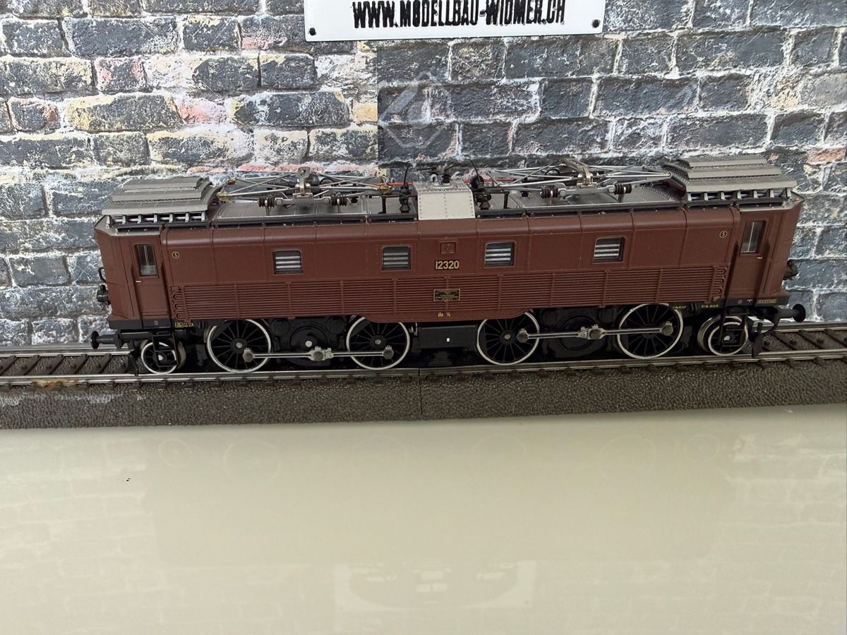 Roco Modellini di ferrovie: Roco HO Digital – Usato da Altdorf UR venduto da modellbau-widmer