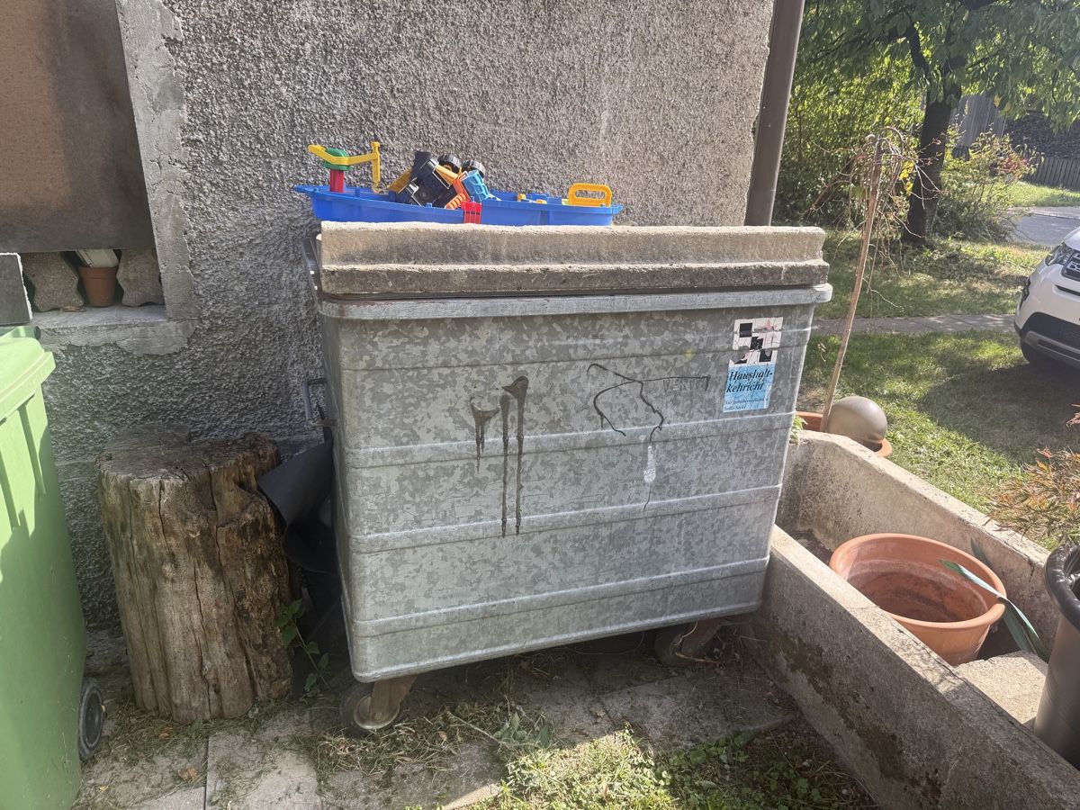 Autres articles bureau & commerces: Container Stahl verzinkt 800lt – D'occasion à Zollikerberg par lin_yc2n 2