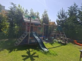 Fatmoose Kinder Spielplatz mit Rutsche und Schaukel