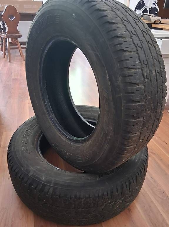 Bridgestone Alle Autoersatzteile: Pneux Bridgestone 265/65 R17 – Gebraucht aus Monthey von mle_7r8p