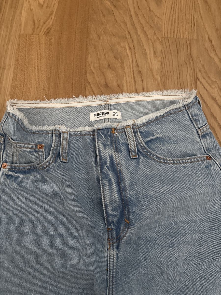 Pull&Bear Jeans: Pull&Bear Jeans, Gr. 38, Top Zustand, Neuwertig! – Nuovo (secondo la descrizione) da Winterthur venduto da ag8m8 1